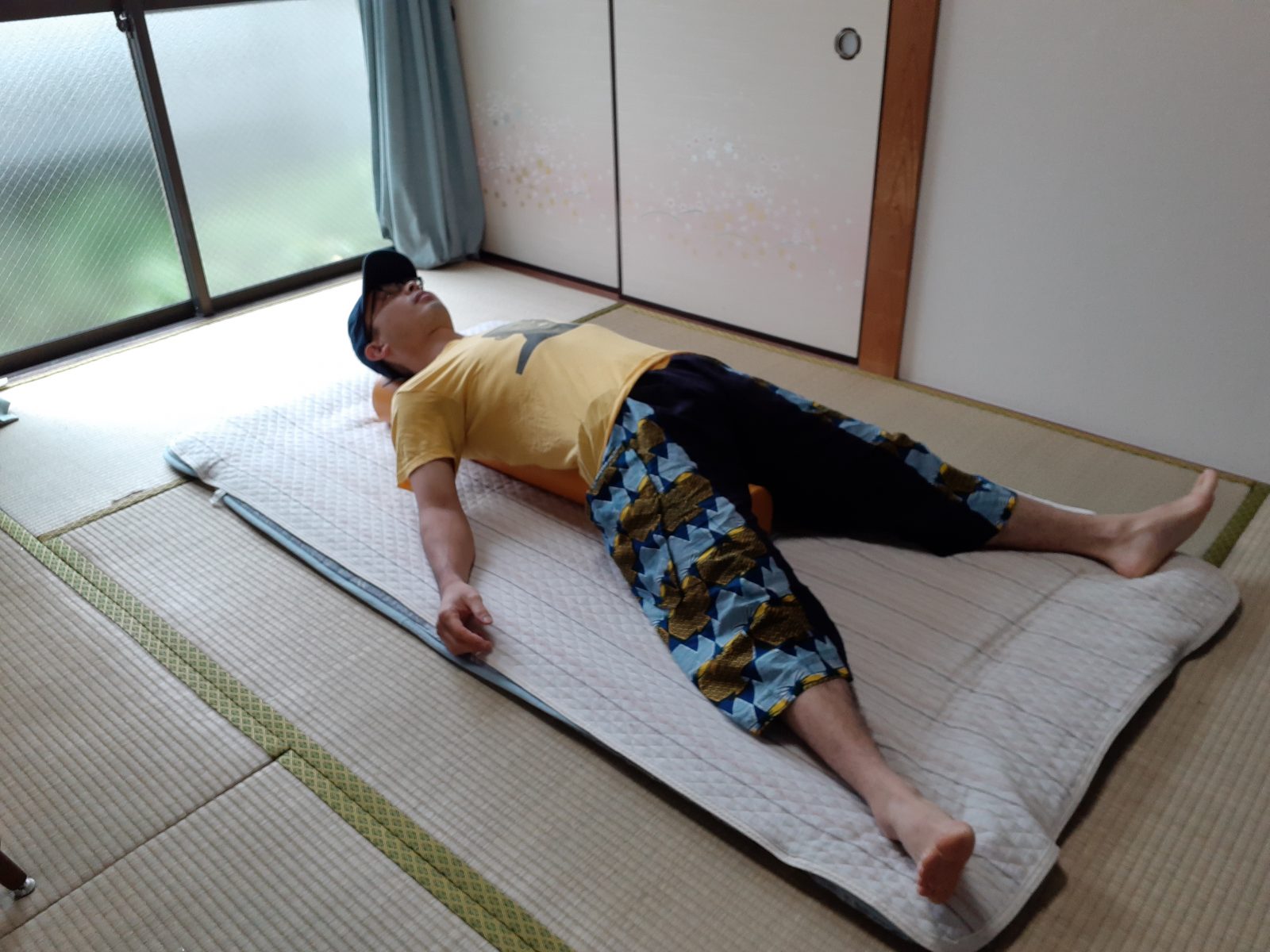 お手軽マッサージグッズ!骨盤職人&ストレッチポールのすすめ | 株式